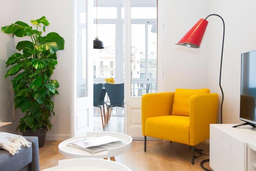 Perfectly Located 4bed 4bath In 2 2 Apartament