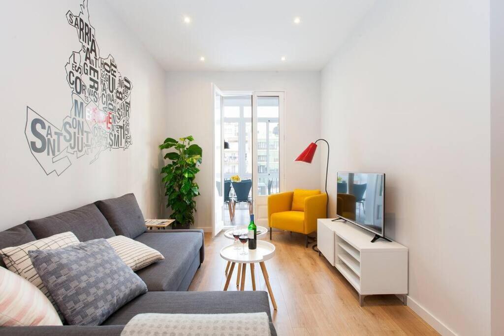 Perfectly Located 4bed 4bath In 2 2 Apartament Barcelona